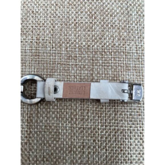 Chico’s Women's Silvertone Circle Link White Leather Strap Casual Working - Picture 5 of 6